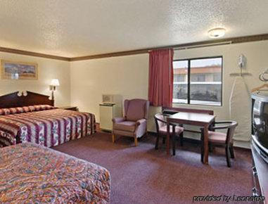 Super 8 By Wyndham Sherman Rom bilde